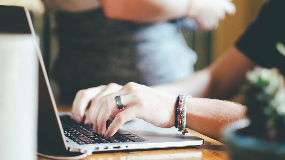 Projecte de community manager - J2 Servid